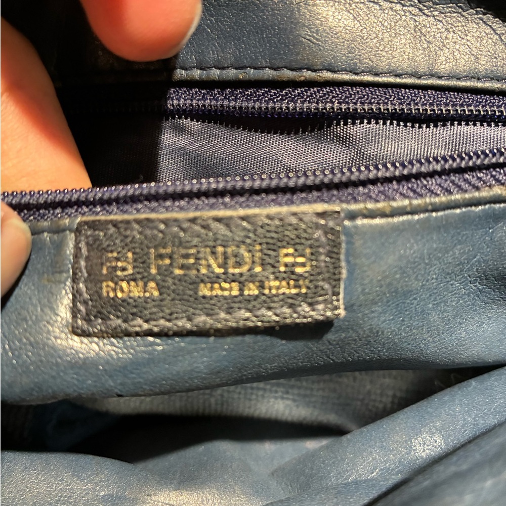 Fendi vintage Blue Leather Shoulder Bag - Picture 10 of 15